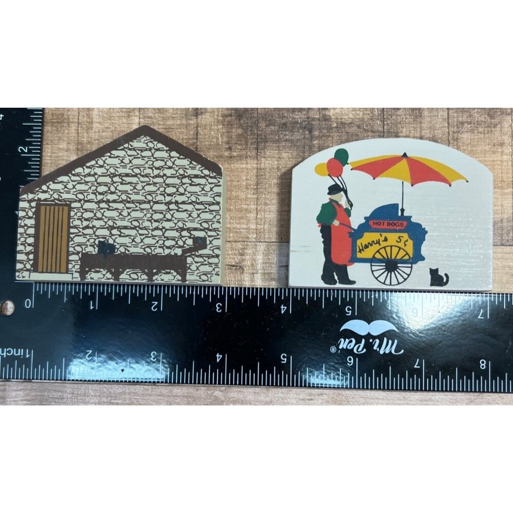 cat's Meow Set Of 2 Decorative WoodenHouse & Vendor Cart Designs
